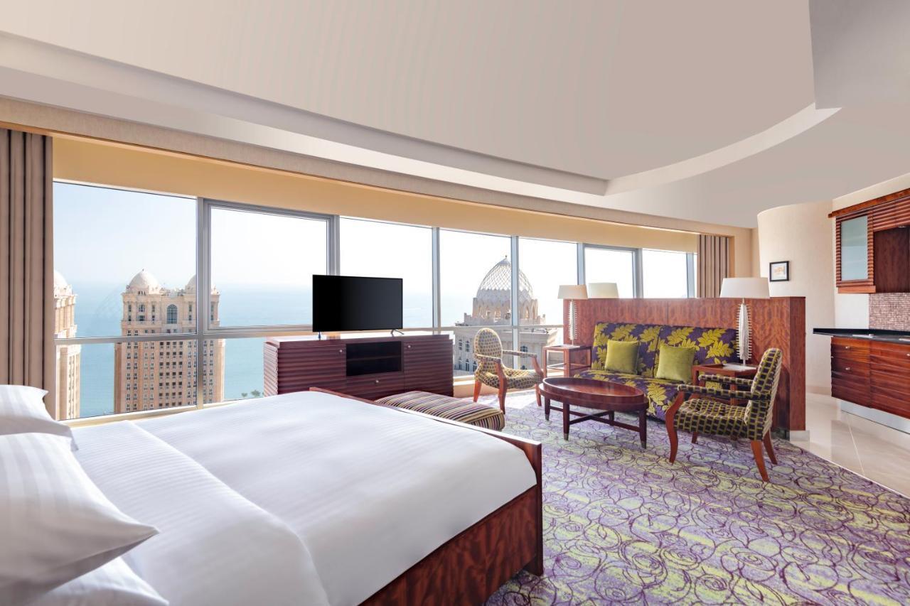Qabila Westbay Hotel By Marriott Doha Exterior foto A guest room at the hotel
