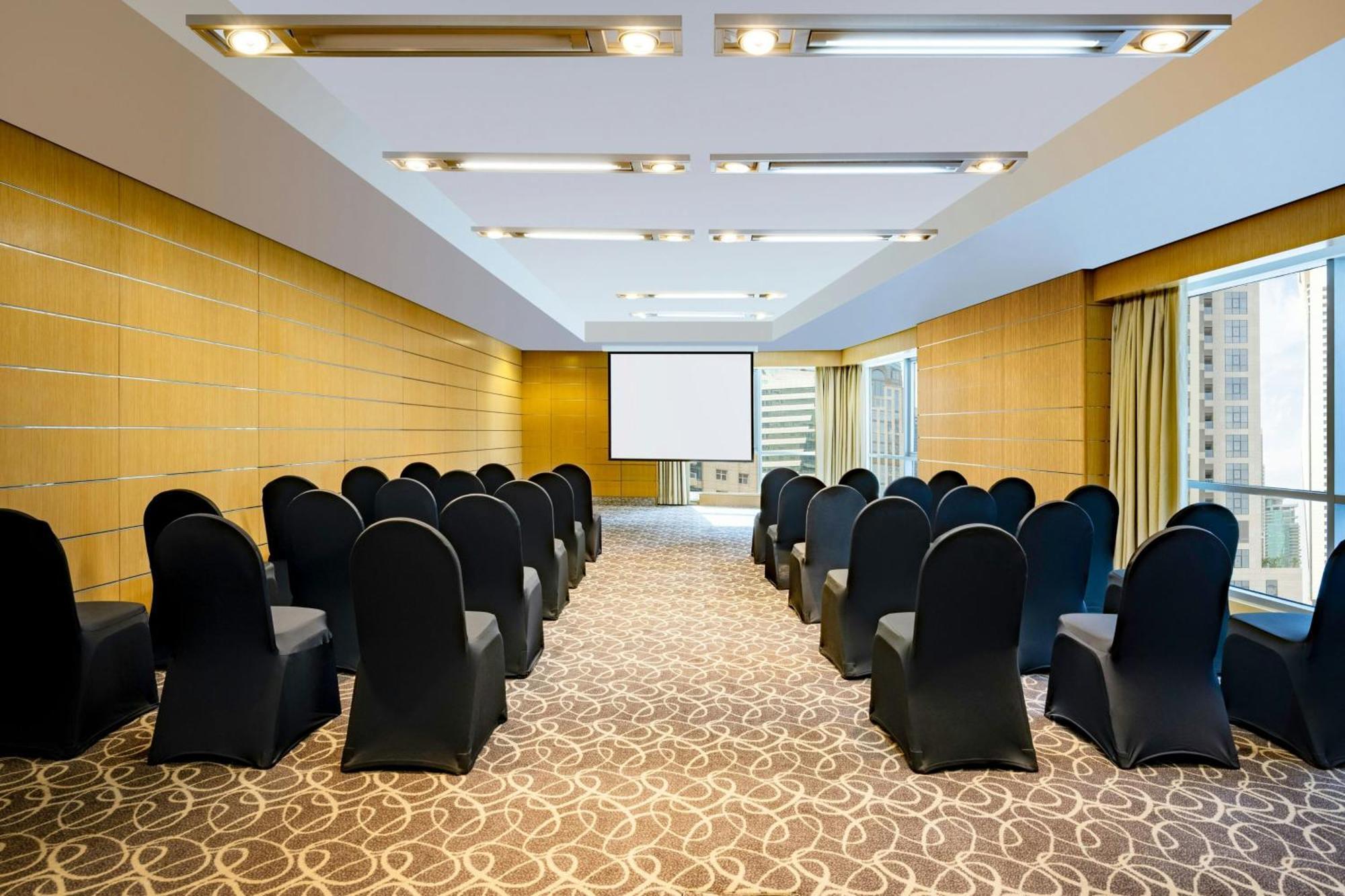 Qabila Westbay Hotel By Marriott Doha Exterior foto Meeting room