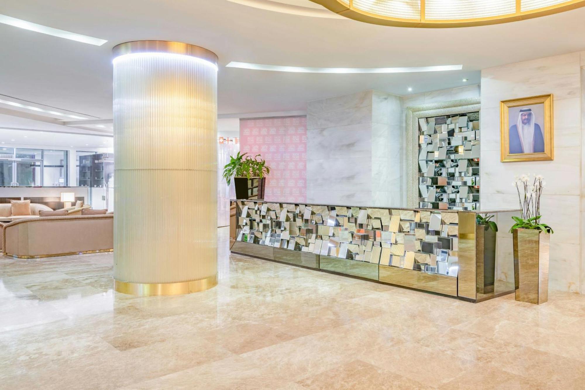 Qabila Westbay Hotel By Marriott Doha Exterior foto Lobby